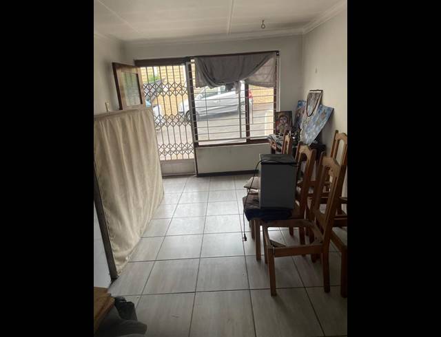 4 BEDROOM PROPERTY TO RENT IN BLUFF